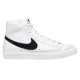 NIKE W BLAZER MID 77 Chaussures Sneakers 1-107857