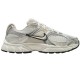 W NIKE V5 RNR    